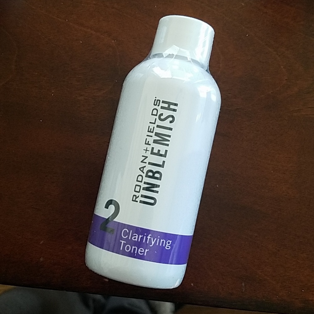 Rodan and fields unblemish toner new in plastic.